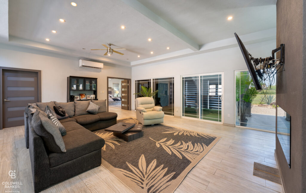 GolfcourseHome9